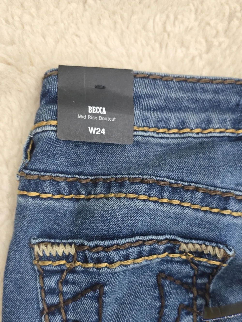 True Religion Women's Dark Blue Skinny Jeans with Contrasting Stitching - Picture 6 of 6